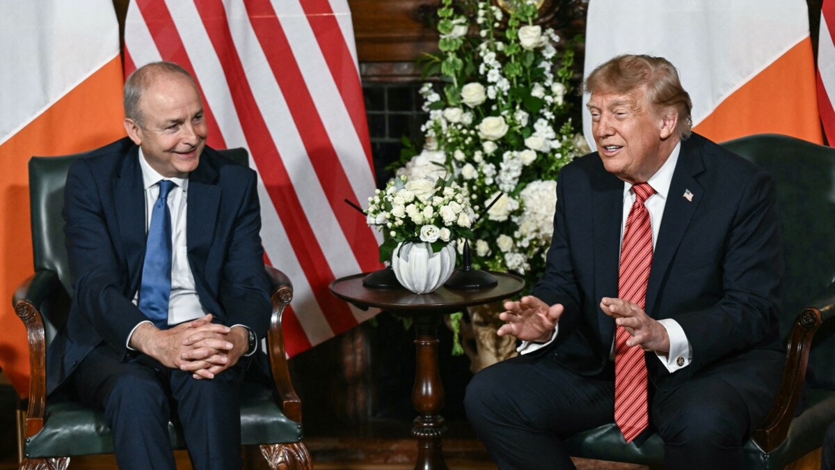 Trump réaffirme son soutien à la réunification irlandaise malgré les réticences britanniques Trump réaffirme son soutien à la réunification irlandaise malgré les réticences britanniques