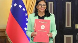Venezuela : Delcy Rodriguez remercie Trump pour un accord pétrolier controversé