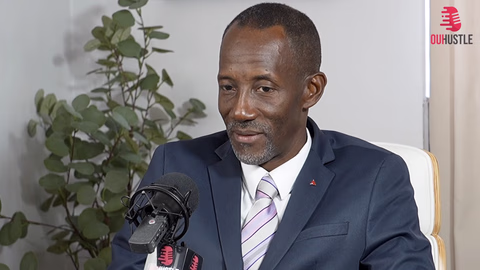 Bally Bagayoko se confie sur Saint-Denis, LFI et son engagement politique dans « Oui Hustle »