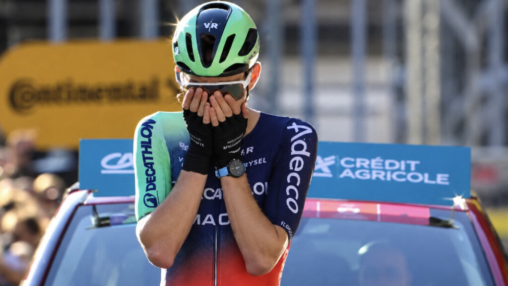 Historique ! À seulement 20 ans, Paul Seixas remporte le Tour de Lombardie et devient le plus jeune vainqueur de tous les temps