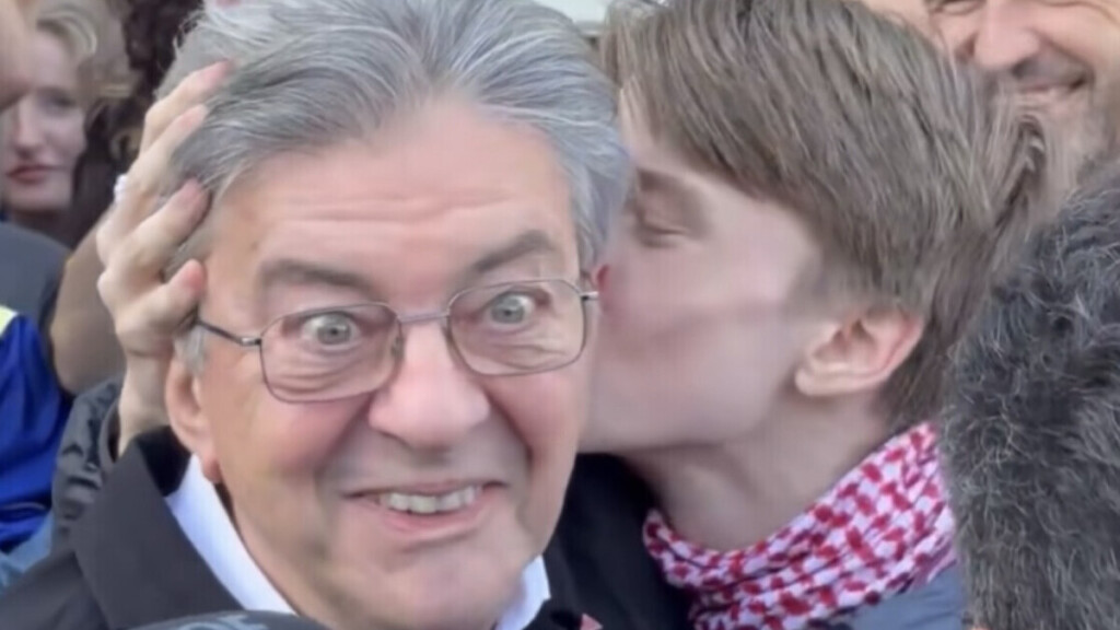 Devenu la star des lycéens après son interview virale, Elwan embrasse Mélenchon: «C’est lui qui va sauver la France»