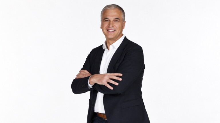 Mort de Dominique Verdon à 68 ans: beIN Sports et le handball français pleurent une voix historique, emportée par une maladie foudroyante