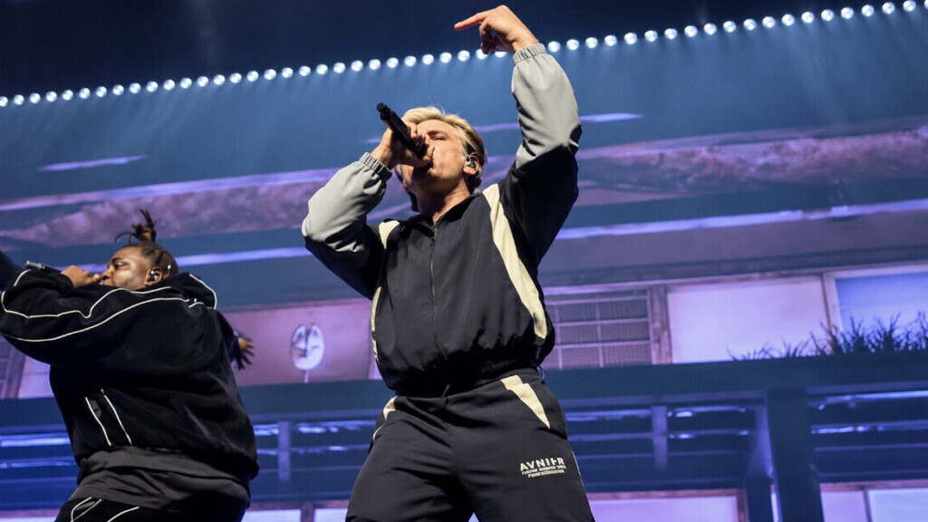 Le dérapage d’Orelsan, qui traite de «fachos» ceux qui mangent du «porc» et écoutent «Michel Sardou». Le rappeur accusé de racisme