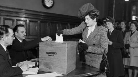Ça s’est passé un 21 octobre: en 1945, les Françaises votent pour la première fois aux élections législatives