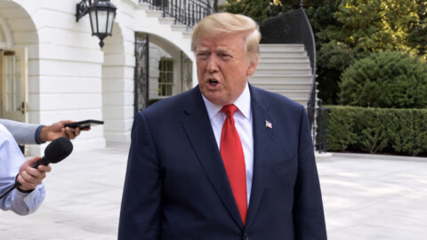 «L’Ukraine devrait changer de président»: Donald Trump lâche Zelensky et exige l’arrêt des frappes contre les raffineries russes