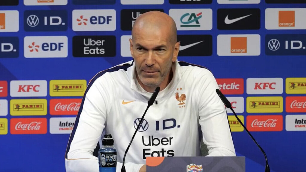 — Terrible camouflet pour l’OM! Zidane, l’idole de Marseille, admet s’inspirer du PSG pour les Bleus: «Le PSG, c’est tout ce que j’aime. Ce sont mes principes de jeu.»