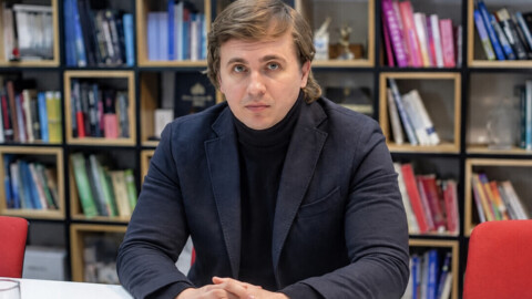 Mykhaïlo Tkach, le plus grand journaliste d’investigation en Ukraine, arrêté à Vienne alors qu’il enquêtait sur un ancien procureur général en fuite