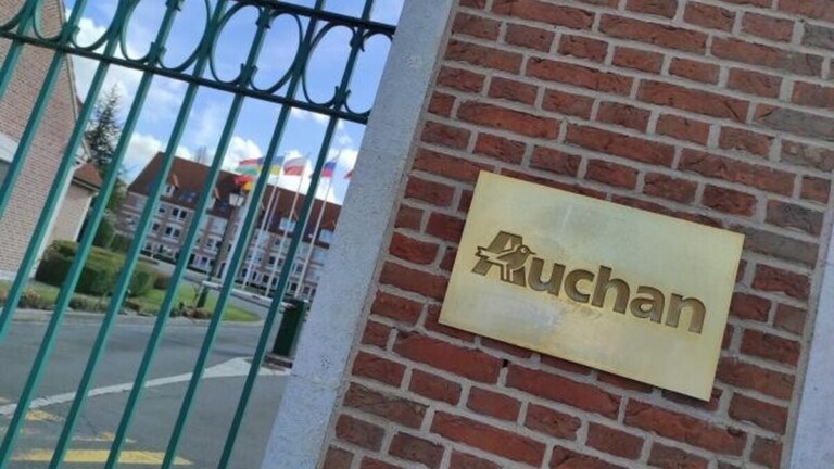 Auchan : près de 2 400 suppressions de postes confirmées après la décision du Conseil d’État — photo
