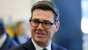Brexit : le Royaume-Uni envisage un référendum sur le retour de la libre circulation avec l'Europe