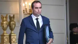 Budget 2027 : le PS demande à Sébastien Lecornu de revoir sa copie « sans délai »