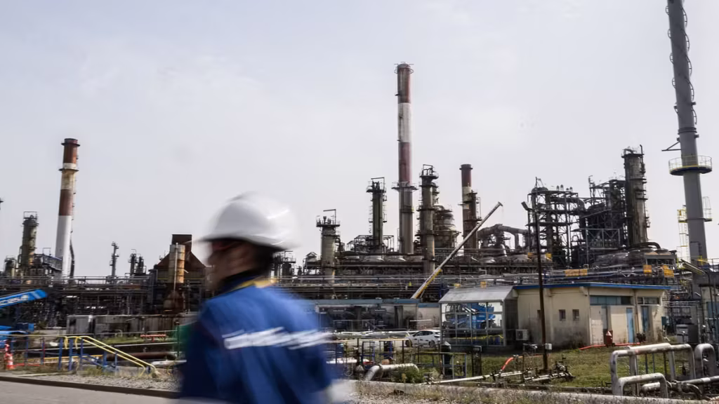 Budget 2027 : les écologistes proposent une taxe de 33 % sur les superprofits pétro-gaziers