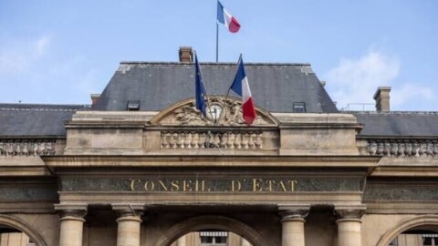 Cases « Monsieur » ou « Madame » : le Conseil d’État saisi pour rendre les formulaires plus inclusifs