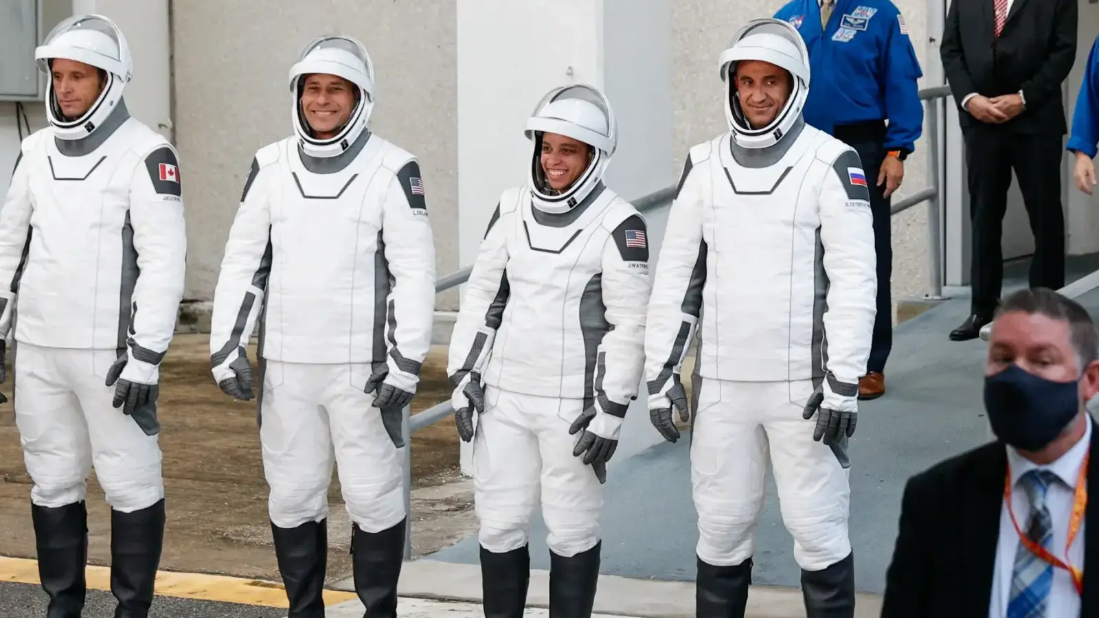 Crew-13 rejoint l’ISS : qui sont les quatre nouveaux astronautes arrivés à bord ?