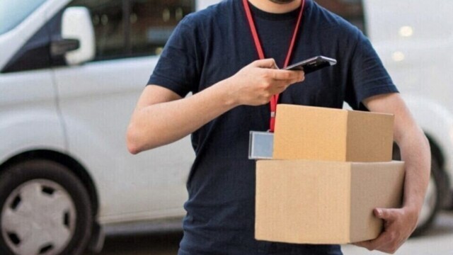 Fêtes de fin d’année : Amazon et La Poste lancent une vaste campagne de recrutements saisonniers