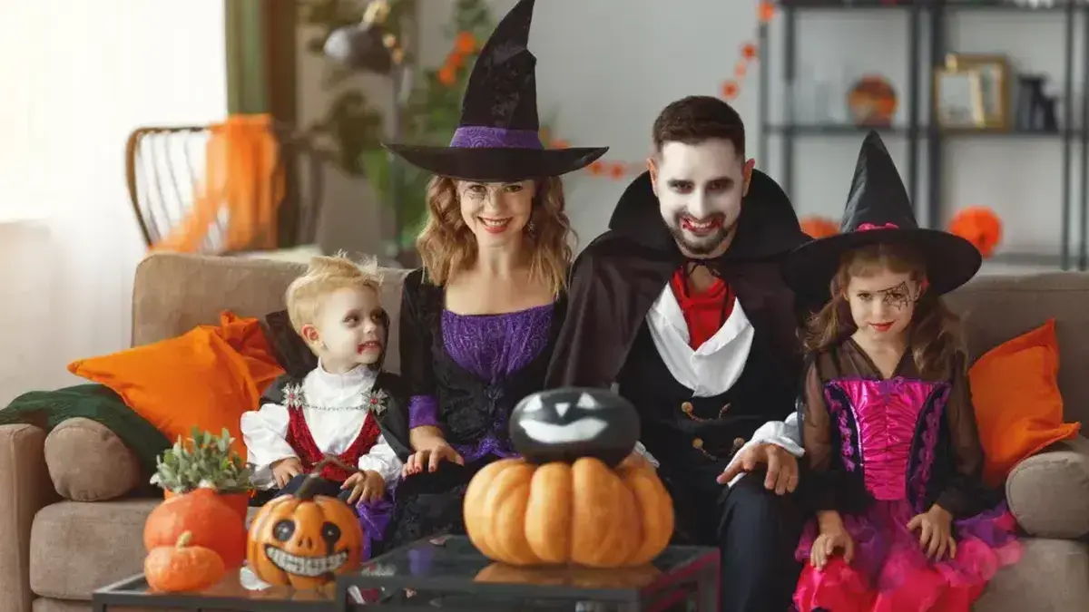 Halloween 2026 : déguisements, bonbons et frissons, la fête qui fait retomber tout le monde en enfance Halloween 2026 : déguisements, bonbons et frissons, la fête qui fait retomber tout le monde en enfance