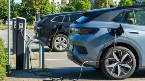Leasing social : pourquoi les 50 000 voitures électriques promises peinent à trouver preneur — photo