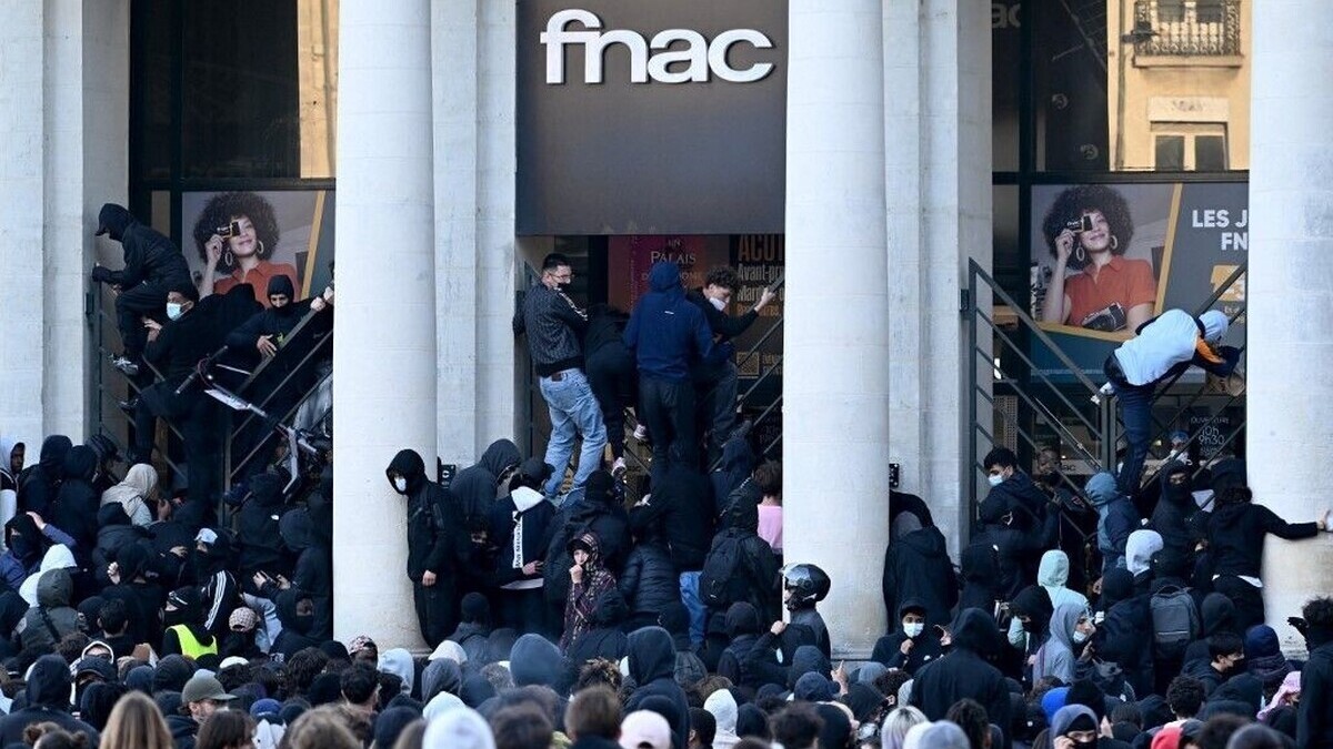 Loi « casseurs-payeurs » : le Sénat veut durcir les sanctions après les violences du 17 octobre