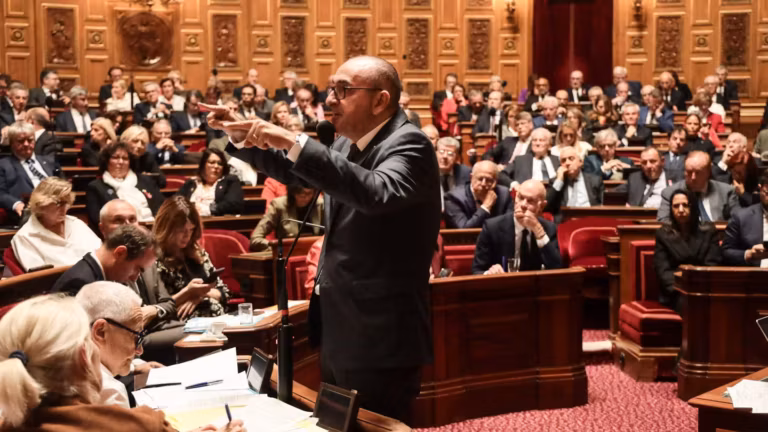 Loi « casseurs-payeurs » : le Sénat vote un texte durci après les violences du 17 octobre — photo
