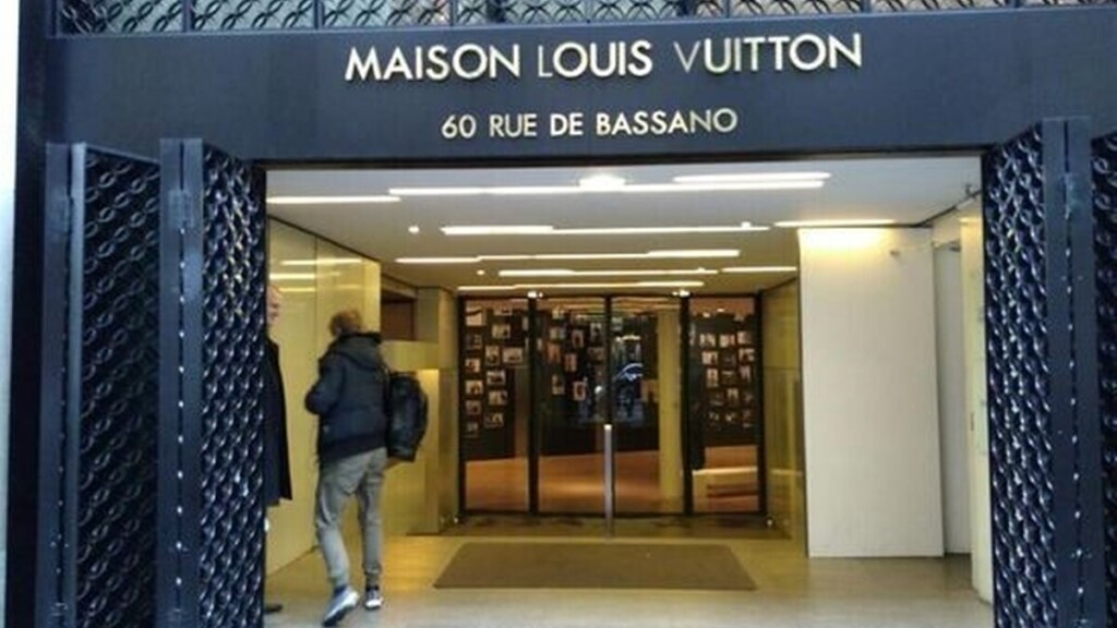 Louis Vuitton veut rénover deux rues parisiennes à ses frais, un projet qui divise les élus