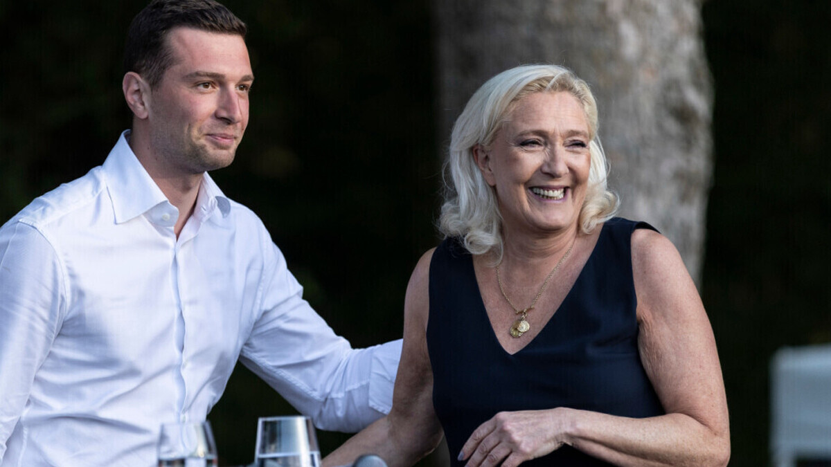Marine Le Pen affiche une confiance « à mille pour cent » en Jordan Bardella face à Mediapart