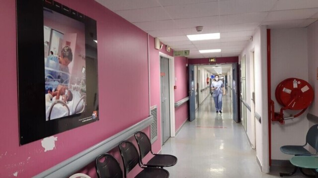 Maternités : un rapport alerte sur un modèle fragilisé par le manque de soignants