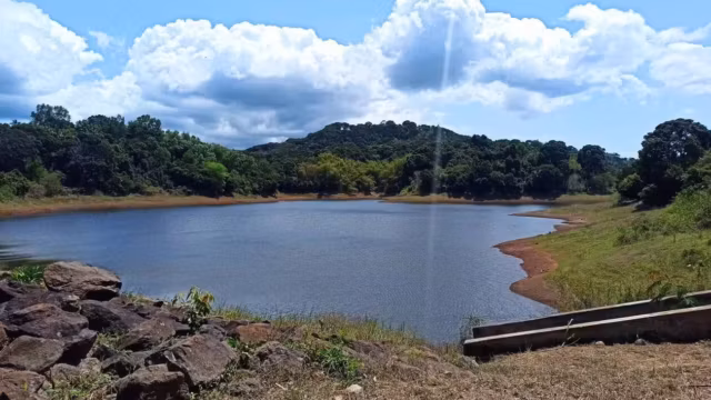 Mayotte : une fuite sous-marine de 300 000 litres d’eau par heure aggrave les difficultés d’approvisionnement — photo