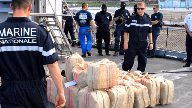 Narcotrafic aux Antilles : la Marine française frappe un grand coup avec plus de 8,6 tonnes de drogue saisies