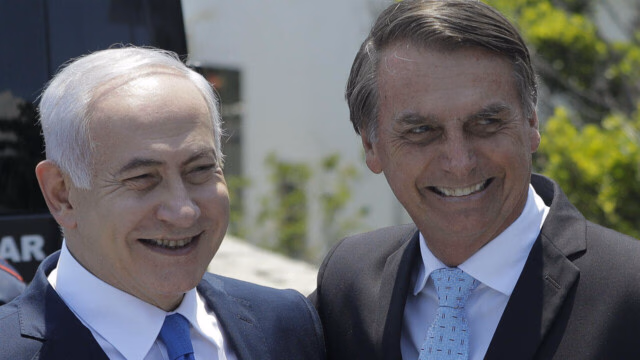 Netanyahou invite Flavio Bolsonaro en Israël et affiche son soutien au rival de Lula — photo