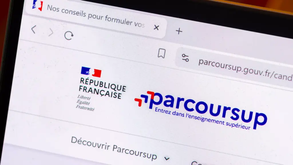 Parcoursup : pourquoi la plateforme d’orientation est devenue l’une des principales cibles des lycéens