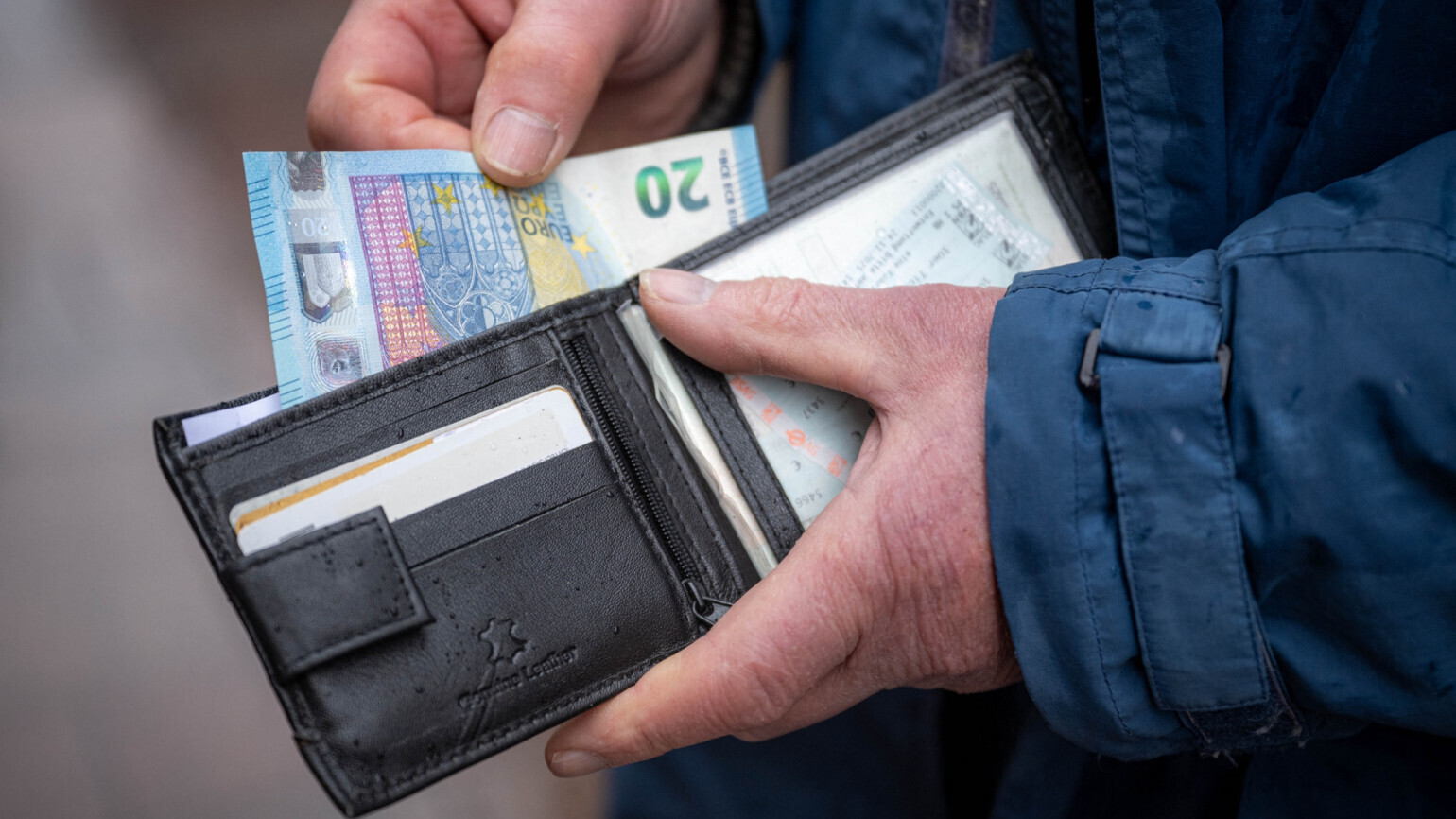 Pouvoir d’achat : la confiance des Français s’effondre à son plus bas niveau depuis 2013 selon l'Insee