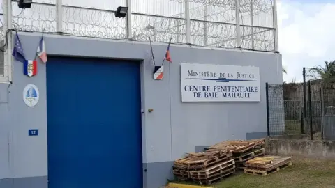 Prisons surpeuplées, psychiatrie en crise : l’Outre-mer face à des conditions de détention alarmantes
