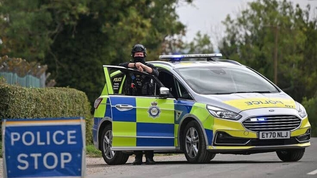 Royaume-Uni : deux hommes inculpés après un incident près d’une base militaire américaine, l’Iran soupçonné
