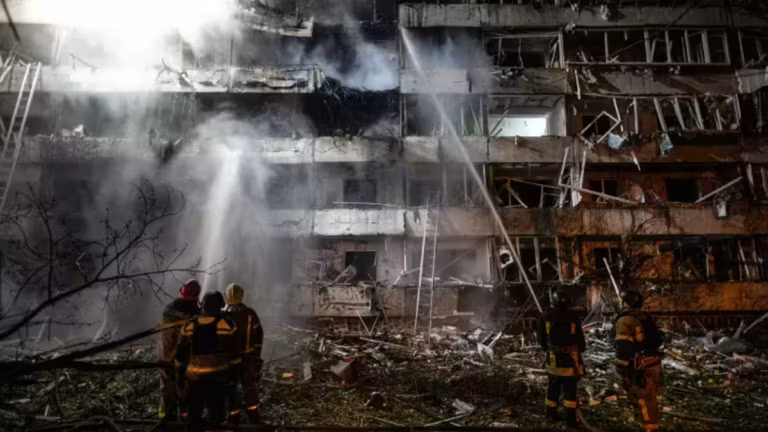 Ukraine : de nouvelles frappes russes font plusieurs victimes dans la région de Kirovohrad Ukraine : de nouvelles frappes russes font plusieurs victimes dans la région de Kirovohrad — photo