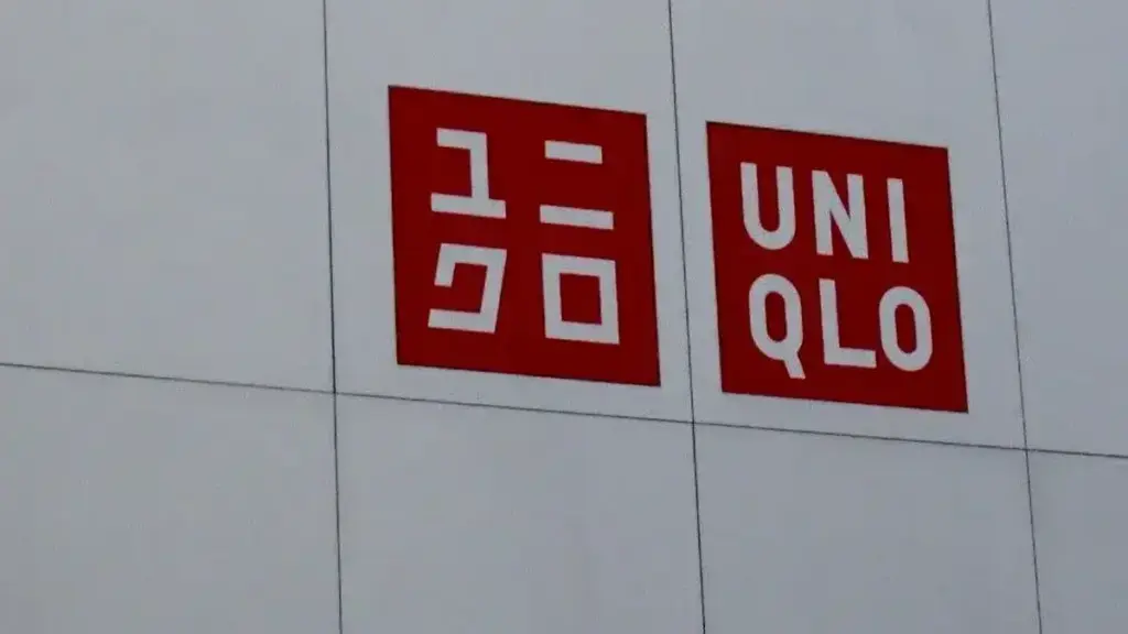 Uniqlo bat tous les records malgré les dérèglements climatiques et affiche des bénéfices historiques
