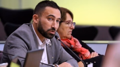 Affaire Bardella : Mediapart met en cause les anciens liens du maire RN de Moissac avec la mouvance Soral