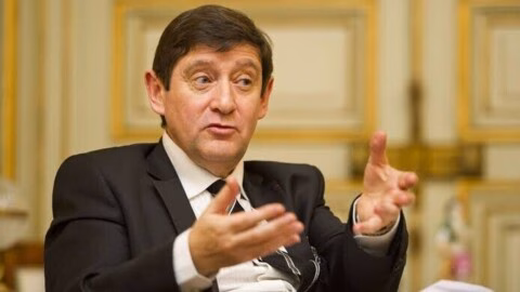 Après la victoire de Glucksmann, Patrick Kanner défend une gauche sans Jean-Luc Mélenchon