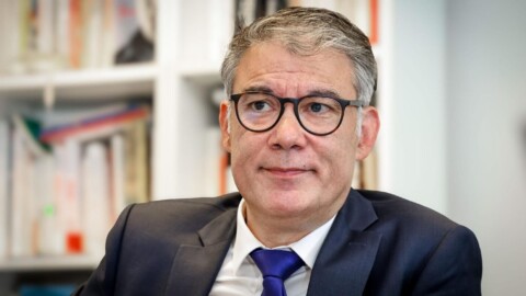Après sa déroute face à Glucksmann, Olivier Faure sort du silence et refuse de lâcher le Parti socialiste