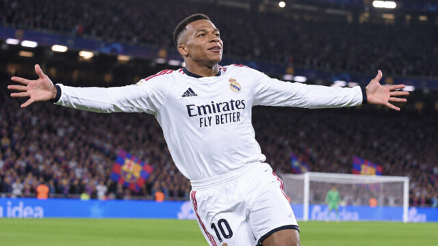Clasico : le FC Barcelone tombe à domicile face au Real Madrid, Mbappé assomme les Catalans avec un doublé (1-2)