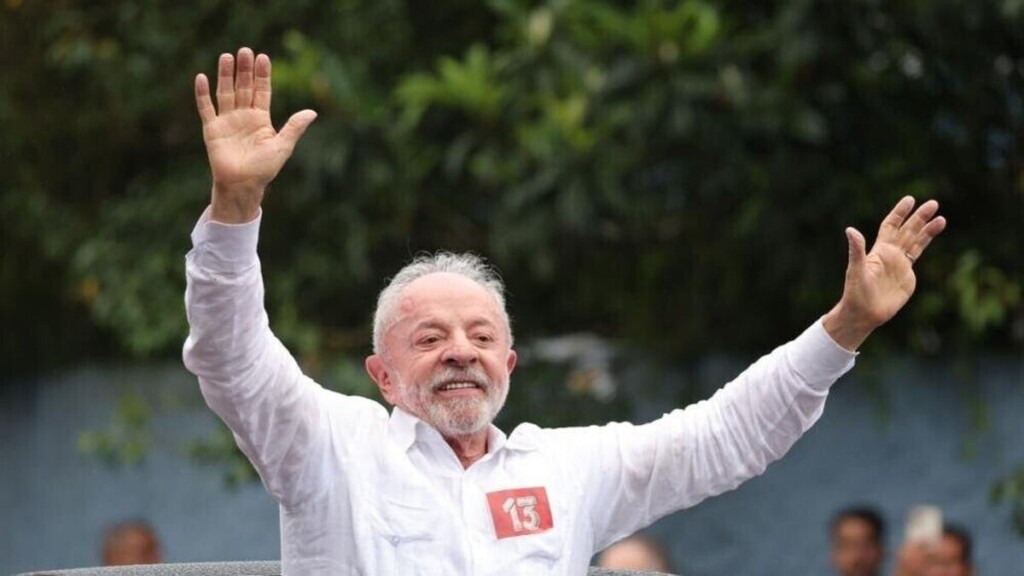 Brésil : Lula réélu président avec 51,8 % des voix face à Flávio Bolsonaro, un revers pour la droite et Donald Trump