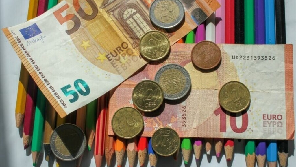 Budget de l'Éducation nationale : Bercy révèle que 32 % des crédits sont liés aux retraites des fonctionnaires