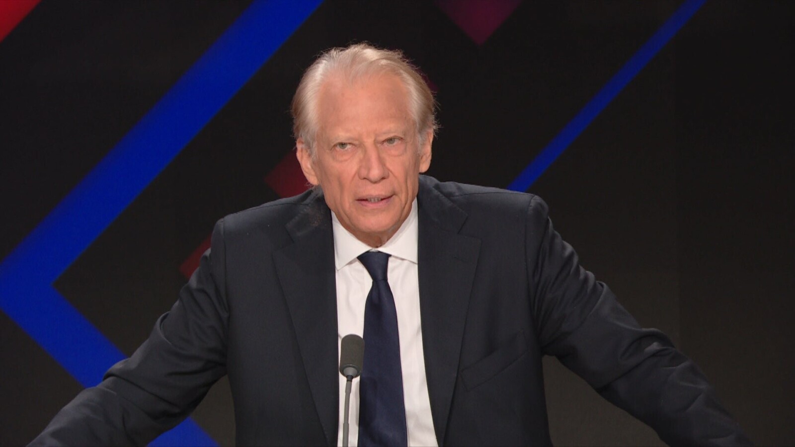 Carburants : Dominique de Villepin propose d’encadrer le litre entre 1,75 et 2,50 euros