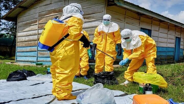 Ebola en RDC : 9 000 cas franchis, une épidémie hors de contrôle qui déborde les frontières