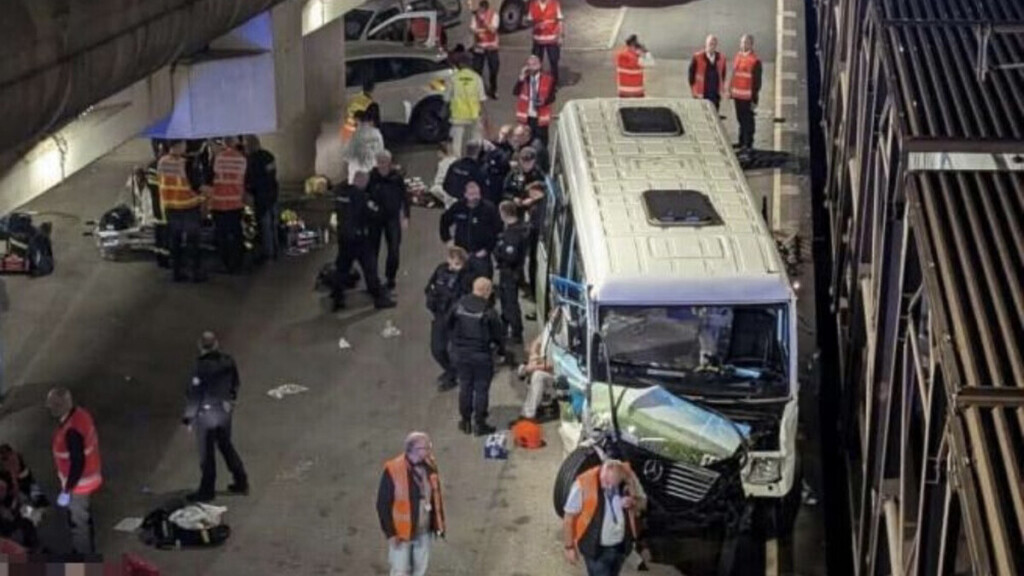 Grave accident à l’entrée du tunnel sous la Manche: un bus percute un train, 19 blessés dont cinq graves
