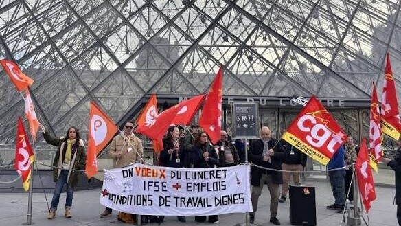 Fin de la grève au Louvre : 100 recrutements et des hausses de salaire pour les agents