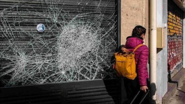 Violences urbaines : l&rsquo;État débloque des aides exceptionnelles pour sauver les commerces sinistrés à La Réunion et dans le Var — photo