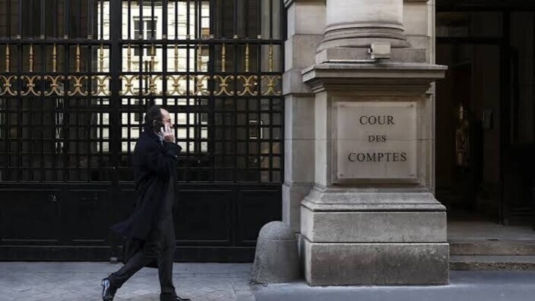 Dette publique : la Cour des comptes alerte sur le risque d’asphyxie financière de la France