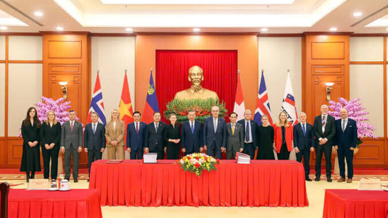 Le Vietnam signe un accord commercial historique avec quatre pays européens après 14 ans de négociations