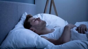 Paralysie du sommeil : pourquoi certaines personnes se réveillent sans pouvoir bouger et ressentent une présence inquiétante