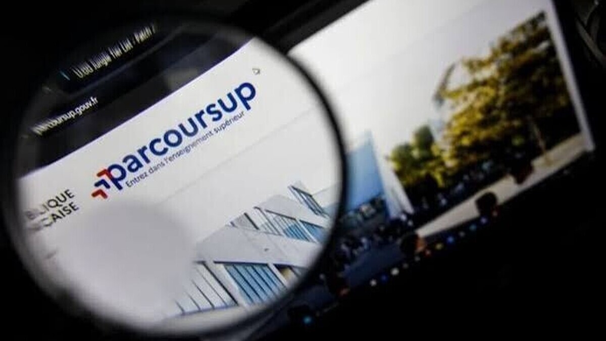 Parcoursup : Macron promet une réforme en profondeur, mais peut-il vraiment tout changer avant 2027 ?
