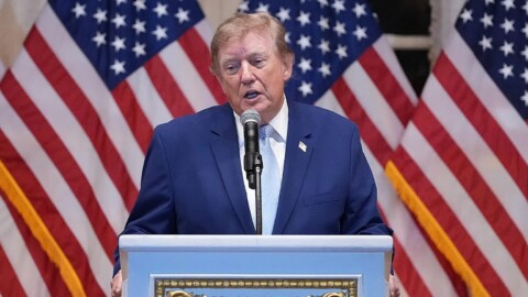 « La France brûle ! » : Donald Trump accuse l’immigration d’avoir détruit le pays et appelle à fermer les frontières